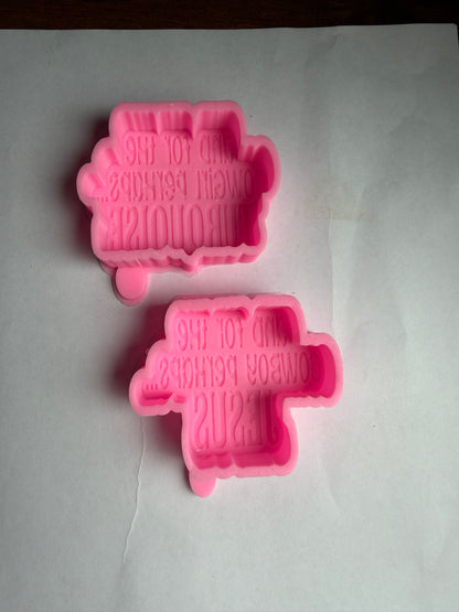 Whole lot 16 molds