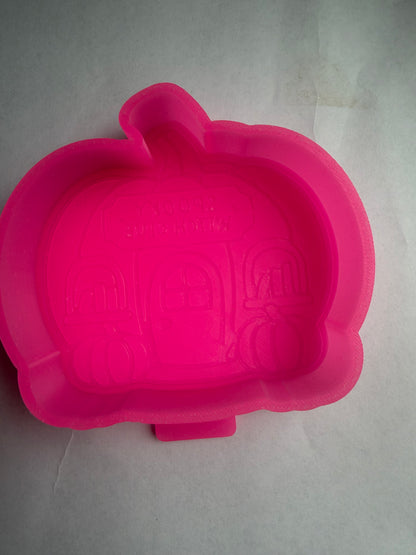 Whole lot 16 molds